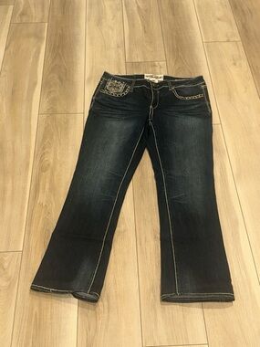 EUC Dark Wash Women’s Jeans with Embroidered Rhinestone Pocket size 14 Hydraulic